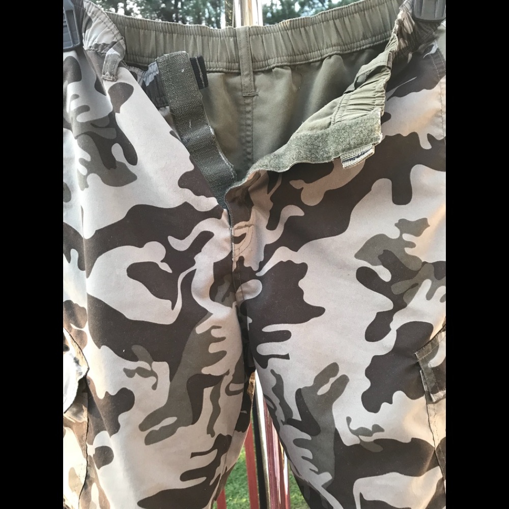 A.P.C.O. SURPLUS GOODS CAMOUFLAGE BIG BOY SHORTS - Picture 6 of 8